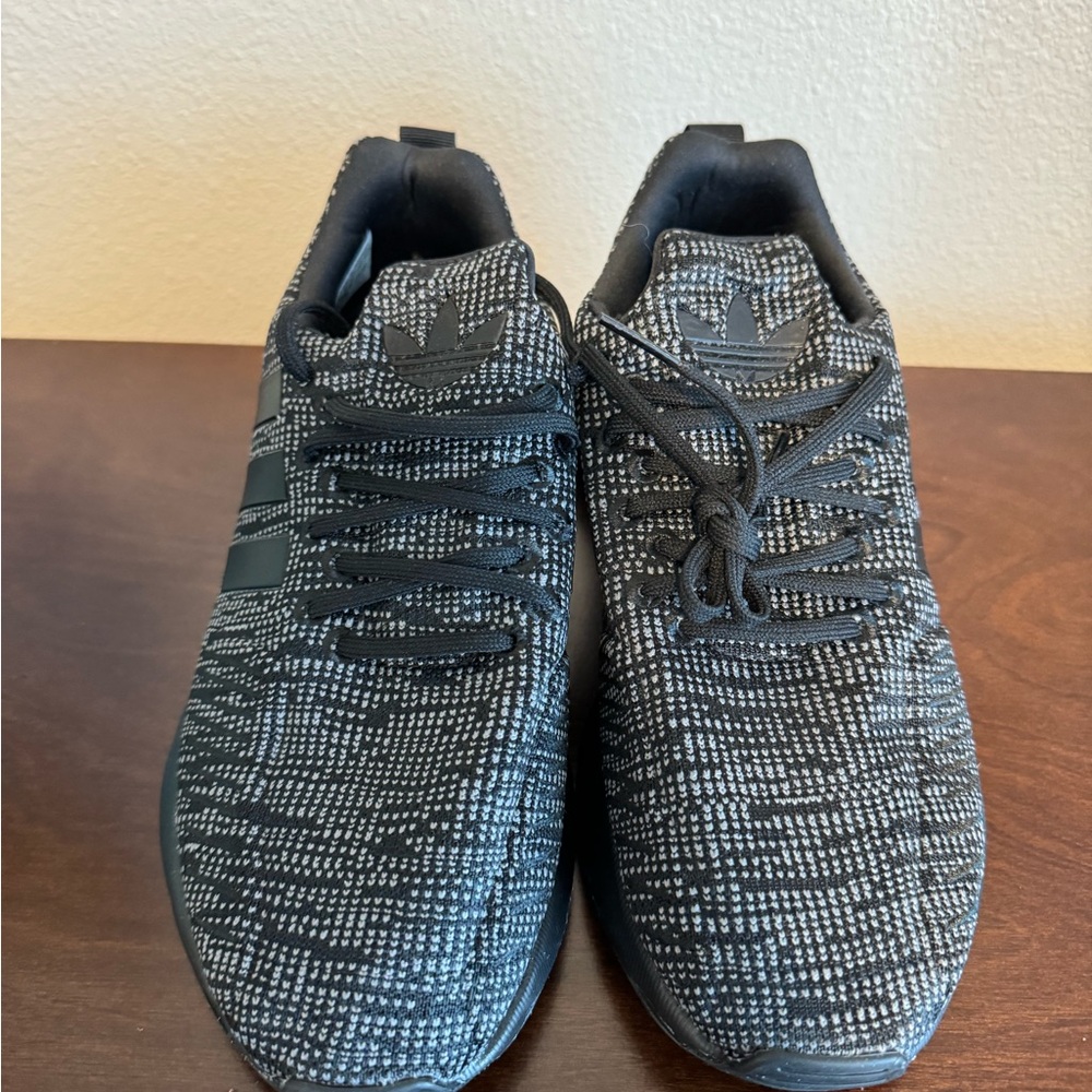 SWIFT RUN 22 SHOES